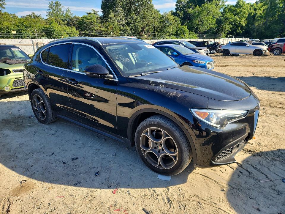 2018 Alfa romeo Stelvio VIN ZASFAKAN0J7B70291 COPART salvage auction — REAR END, Md - Cert Of Salvage > 75% Damage, sold $3,750 on 2026-08-18 (photo 4)