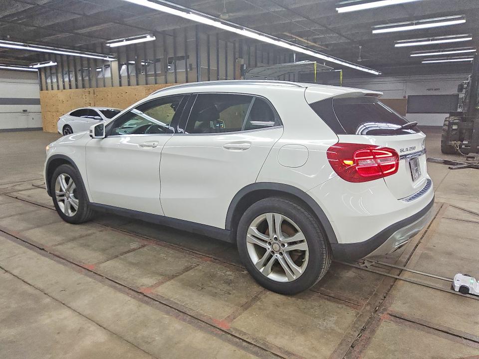 2017 Mercedes-benz Gla-klasse VIN WDCTG4GB5HJ351638 COPART salvage auction — MINOR DENT/SCRATCHES, Il - Certificate Of Title, sold $1,800 on 2026-07-08 (photo 2)