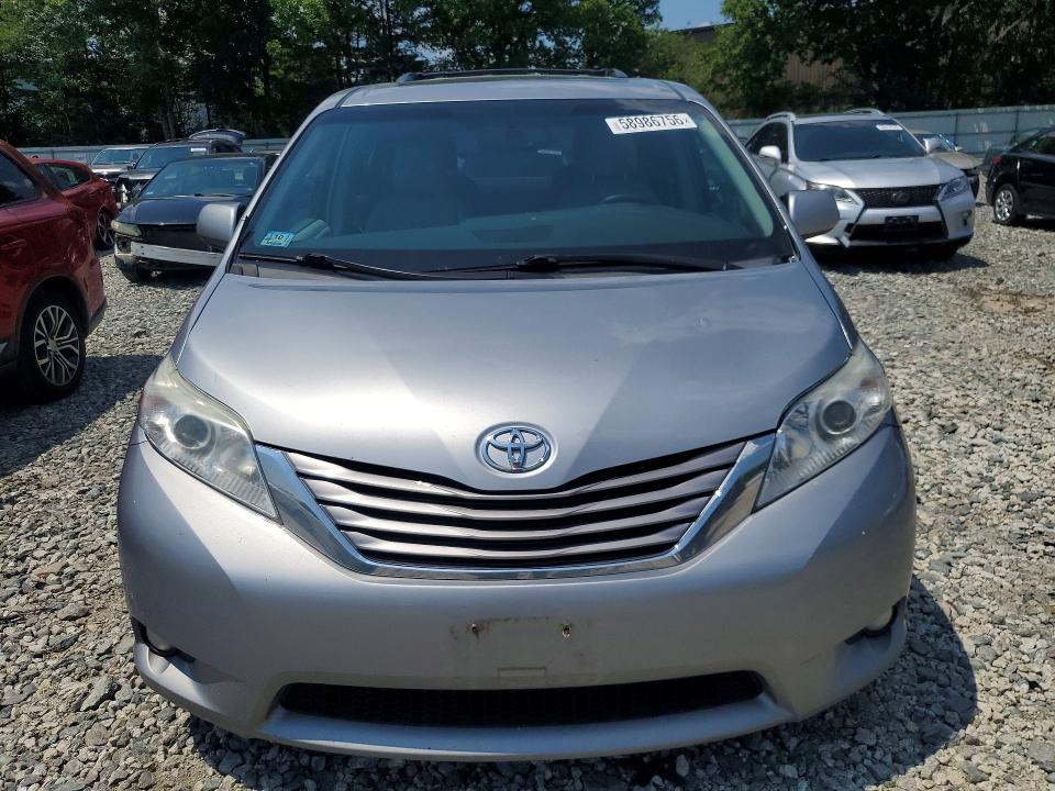 2017 Toyota Sienna VIN 5TDDZ3DCXHS181159 COPART salvage auction — MINOR DENT/SCRATCHES, Ma - Certificate Of Title, sold $5,500 on 2026-07-08 (photo 5)