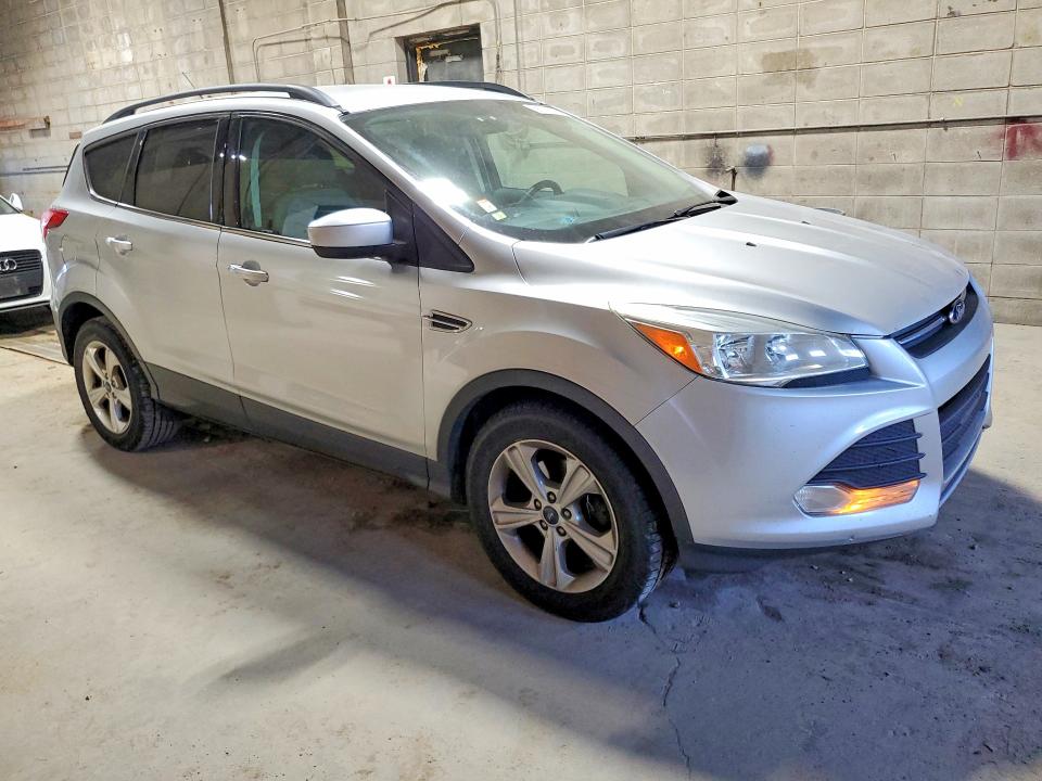 2015 Ford VIN 1FMCU0GX0FUB20642 COPART salvage auction — MINOR DENT/SCRATCHES, Mn - Certificate Of Title, sold $1,500 on 2026-07-02 (photo 4)