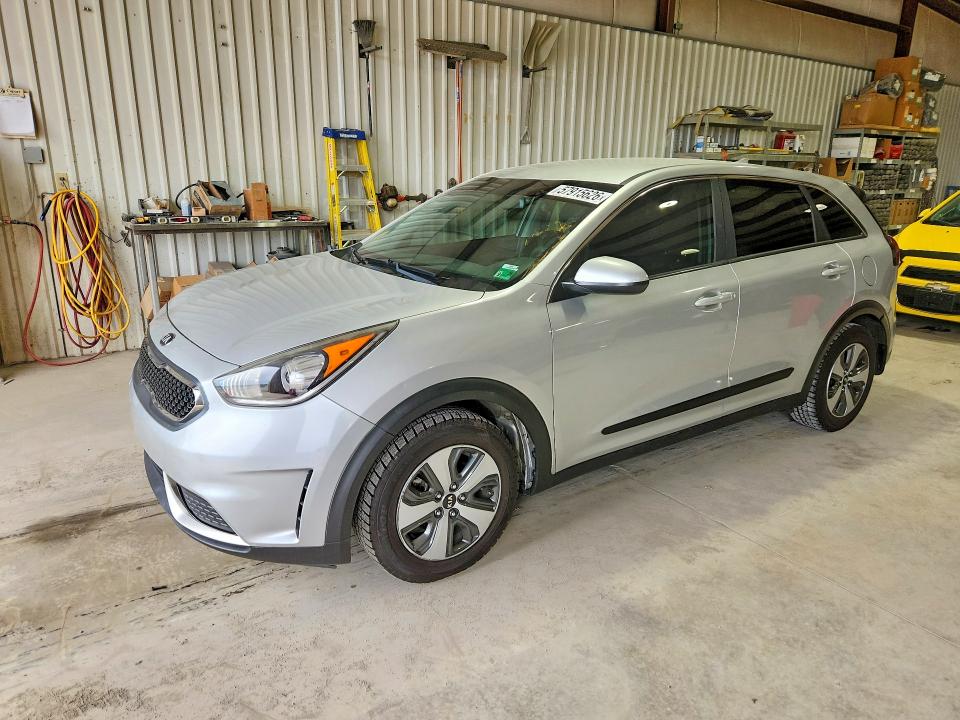 2017 Kia Niro VIN KNDCB3LC4H5080190 COPART salvage auction — MINOR DENT/SCRATCHES, Va - Dealer Only Clean Title (P), sold $3,250 on 2026-07-31 (photo 1)