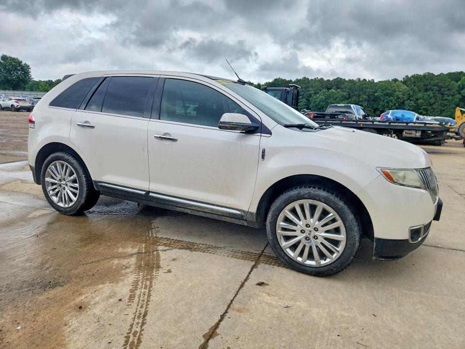 2012 Lincoln Mkx VIN 2LMDJ6JK6CBL02526 COPART salvage auction — FRONT END, Ms - Cert Of Title-Salvaged, sold $1,500 on 2026-07-31 (photo 4)