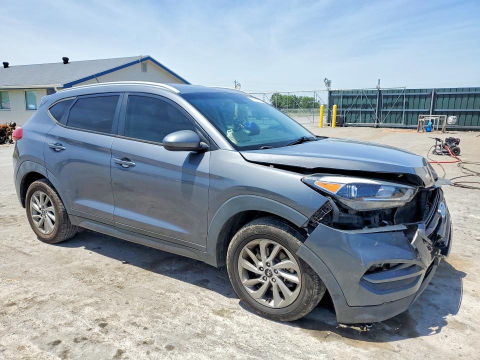 2016 Hyundai Tucson VIN KM8J33A41GU105174 COPART salvage auction — FRONT END, Mo - Salvage Certificate Of Title, sold $875 on 2026-07-13 (photo 4)