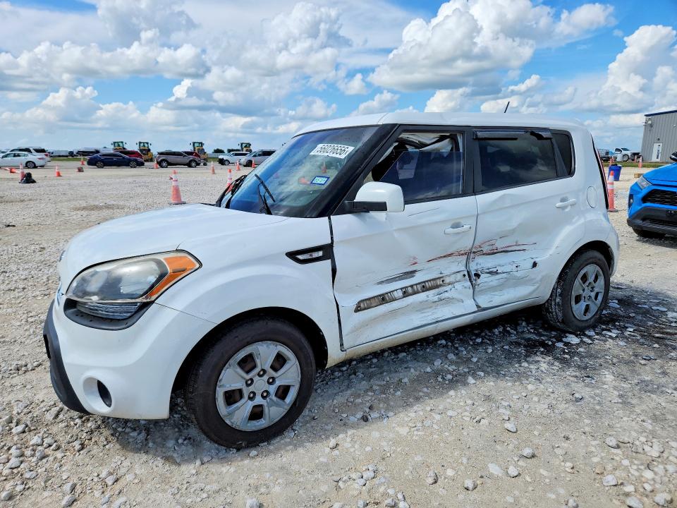 2012 Kia Soul VIN KNDJT2A51C7454626 — COPART salvage auction photo