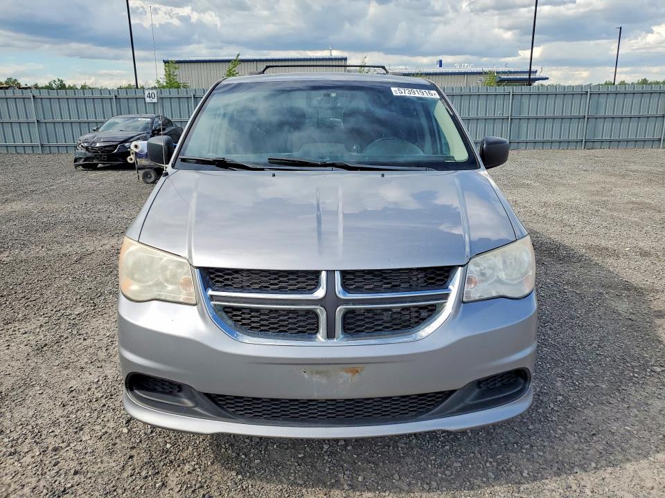 2013 Dodge Caravan VIN 2C4RDGBG3DR672709 COPART salvage auction — MINOR DENT/SCRATCHES, On - Permit No Brand - Unfit, sold $275 on 2026-07-03 (photo 5)