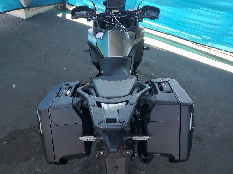 2026 Honda VIN JH2SC9041TK100129 COPART salvage auction — MINOR DENT/SCRATCHES, Ca - Salvage Certificate, sold $3,000 on 2026-07-30 (photo 6)