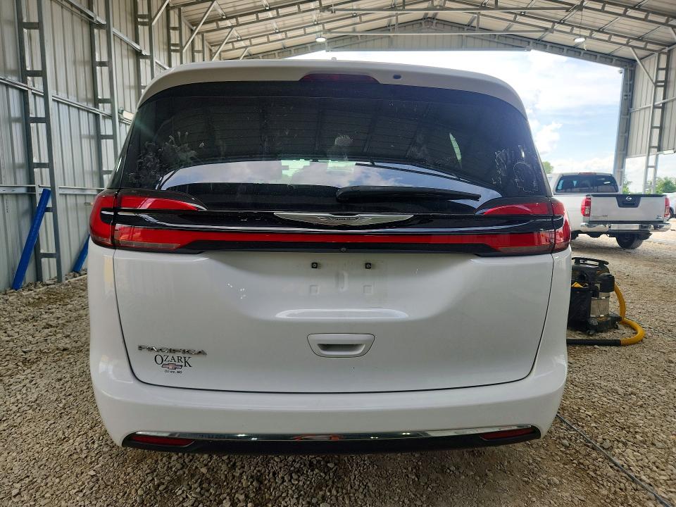 2022 Chrysler VIN 2C4RC1BG8NR178282 COPART salvage auction — HAIL, Mo - Salvage Certificate Of Title, sold $6,700 on 2026-07-28 (photo 6)