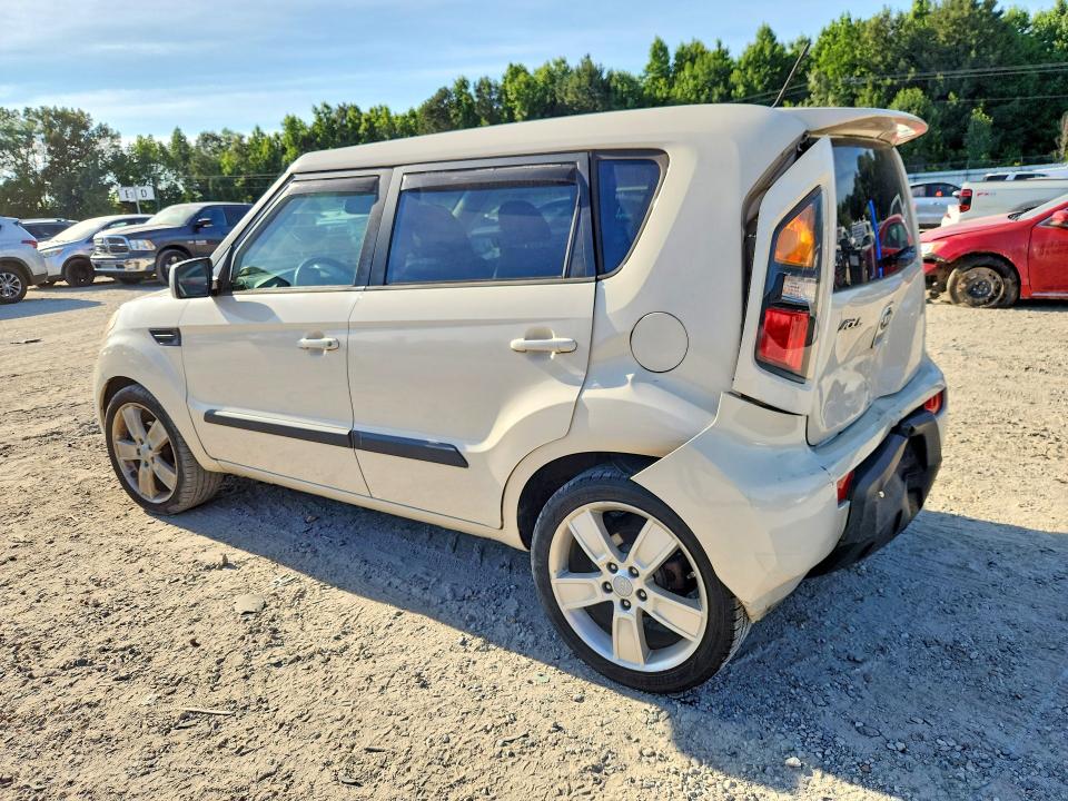 2011 Kia Soul VIN KNDJT2A26B7713597 COPART salvage auction — REAR END, Va - Cert Of Title - Salvage, sold $525 on 2026-07-07 (photo 2)