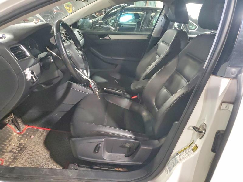 2014 Volkswagen Jetta VIN 3VWD07AJ5EM371092 COPART salvage auction — FRONT END, IL - SALVAGE CERTIFICATE, sold $925 on 2026-08-05 (photo 7)