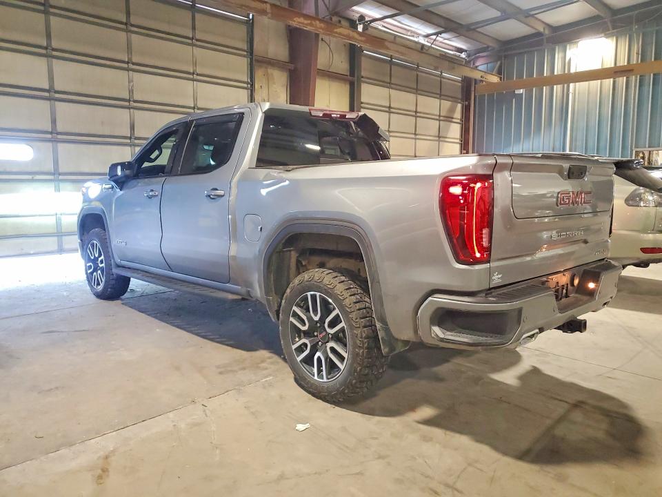 2025 Gmc SIERRA VIN 1GTUUEE81SZ283413 COPART salvage auction — REAR END, IA - CERT OF TITLE-SALVAGE TITLE, sold $18,100 on 2026-08-19 (photo 2)