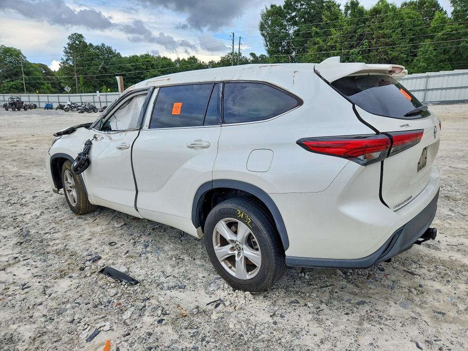 2020 Toyota Highlander VIN 5TDCZRAH3LS028789 COPART salvage auction — ROLLOVER, GA - CERT OF TITLE-SALVAGE, sold $5,800 on 2026-08-29 (photo 2)