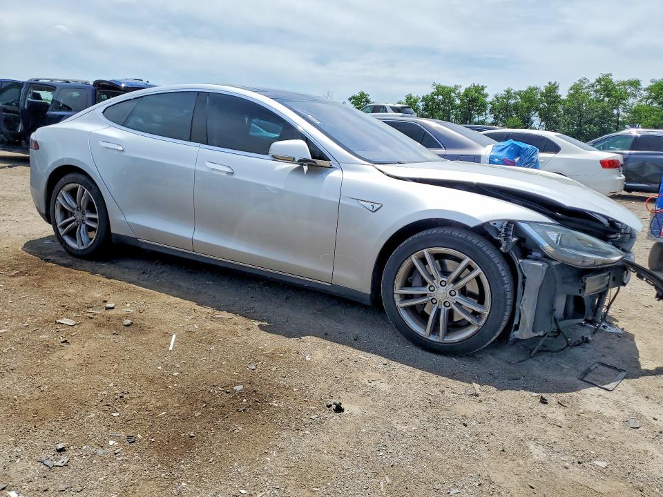2014 Tesla VIN 5YJSA1H10EFP53321 COPART salvage auction — FRONT END, Md - Cert Of Salvage > 75% Damage, sold $1,950 on 2026-07-09 (photo 4)