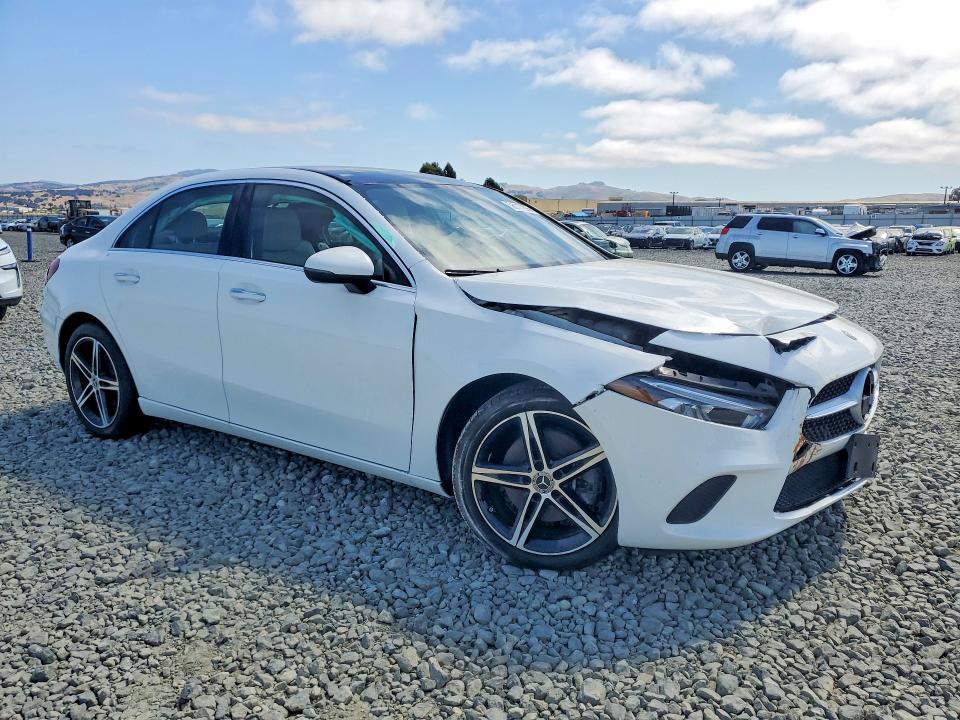 2022 Mercedes-benz A-klasse VIN W1K3G4EB6NJ363758 COPART salvage auction — FRONT END, Salvage Title, sold $8,100 on 2026-07-16 (photo 4)