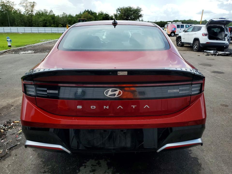 2025 Hyundai Sonata VIN KMHL64JA7SA450070 COPART salvage auction — REAR END, FL - CERTIFICATE OF TITLE (P), sold $12,100 on 2026-07-15 (photo 6)