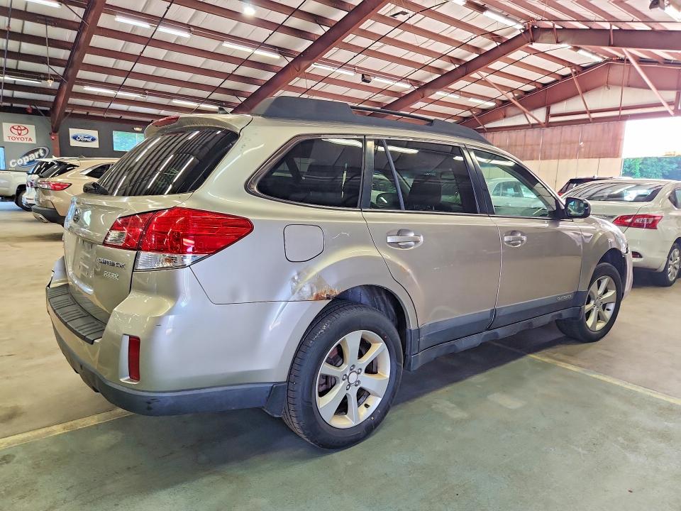 2014 Subaru Outback VIN 4S4BRBCC1E3222371 COPART salvage auction — FRONT END, Vt - Certificate Of Title, sold $1,500 on 2026-07-10 (photo 3)