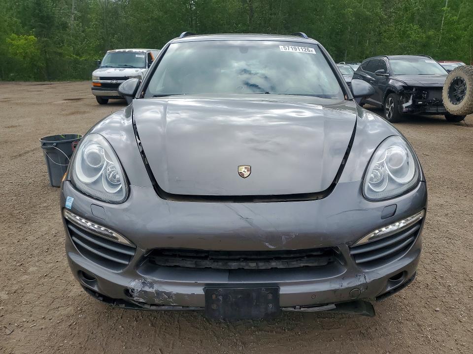 2013 Porsche Cayenne VIN WP1AA2A25DLA08448 COPART salvage auction — FRONT END, ON - PERMIT NO BRAND - UNFIT, sold $2,600 on 2026-08-18 (photo 5)