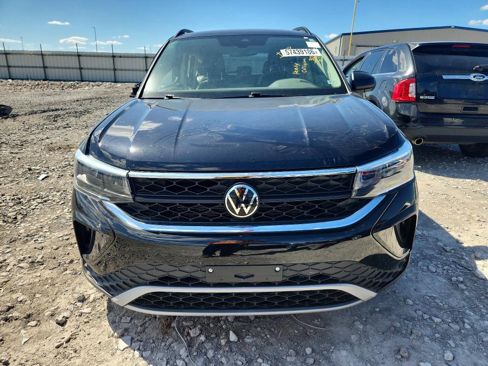 2024 Volkswagen Taos VIN 3VV5X7B22RM039287 COPART salvage auction — SIDE, Mo - Certificate Of Title (P), sold $8,200 on 2026-07-27 (photo 5)