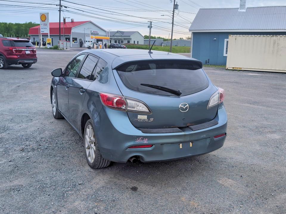 2010 Mazda 3 VIN JM1BL1HF9A1299336 COPART salvage auction — NORMAL WEAR, Ns - Cert Of Registration (P), sold $450 on 2026-07-15 (photo 3)