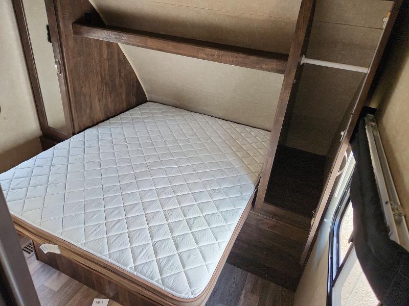 2019 Frrv Trailer VIN 4X4TVBA21KT150947 COPART salvage auction — UNDERCARRIAGE, OR - SALVAGE TITLE CERTIFICATE, sold $3,900 on 2026-07-30 (photo 5)