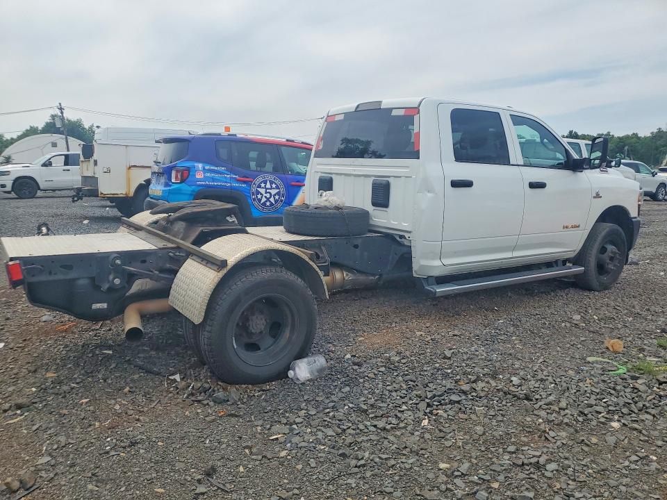 2022 Ram 3500 VIN 3C7WRSCL8NG342531 COPART salvage auction — MINOR DENT/SCRATCHES, Pa - Cert Of Title, sold $12,800 on 2026-07-20 (photo 3)