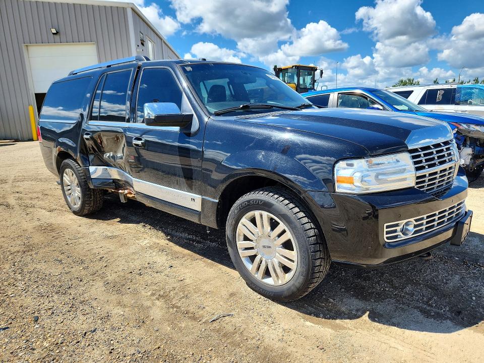 2012 Lincoln Navigator VIN 5LMJJ3J53CEL05733 COPART salvage auction — SIDE, Ab - Bos - Salvage, sold $700 on 2026-07-02 (photo 4)