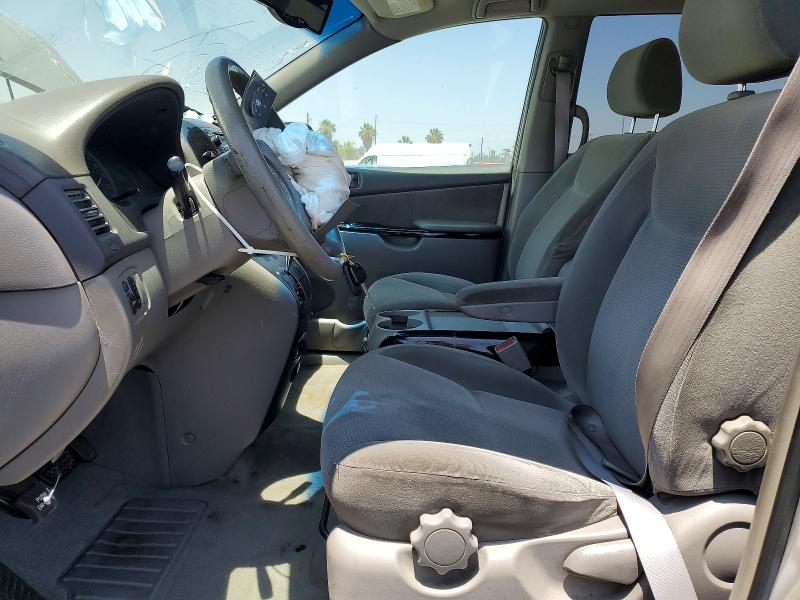 2004 Toyota Sienna VIN 5TDZA23C04S031838 COPART salvage auction — FRONT END, CA - SALVAGE CERTIFICATE, sold $550 on 2026-07-16 (photo 7)