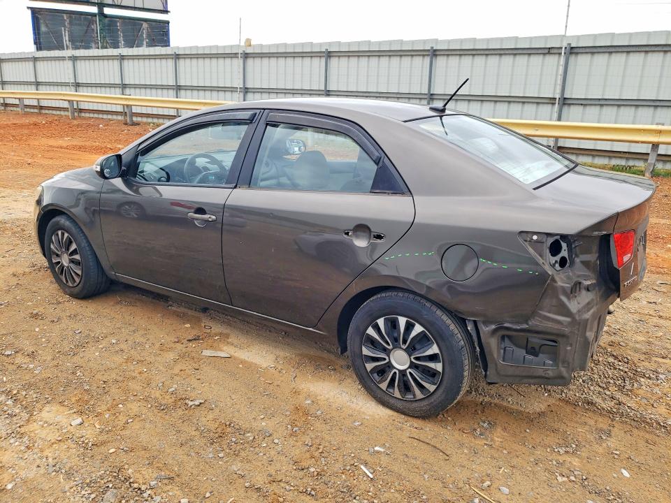 2010 Kia Forte VIN KNAFU4A20A5809859 COPART salvage auction — REAR END, Va - Cert Of Title - Salvage, sold $475 on 2026-07-06 (photo 2)