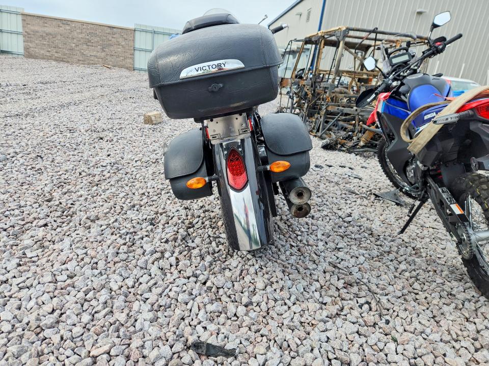 2009 Victory motorcycles Kingpin VIN 5VPCD26D393004449 COPART salvage auction — SIDE, Wi - Junked Vehicle Bill Of Sale, sold $525 on 2026-07-13 (photo 4)