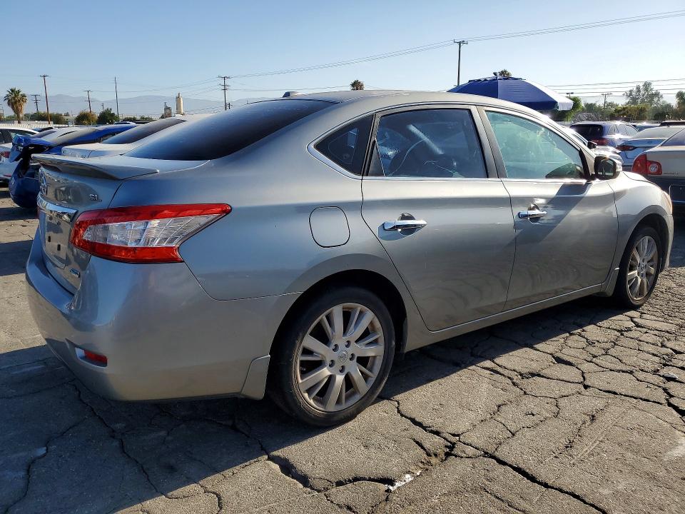 2014 Nissan Sentra VIN 3N1AB7AP7EY299246 COPART salvage auction — MINOR DENT/SCRATCHES, Mt - Dis/Dlr/Exp Only Clean Title, sold $475 on 2026-07-27 (photo 3)