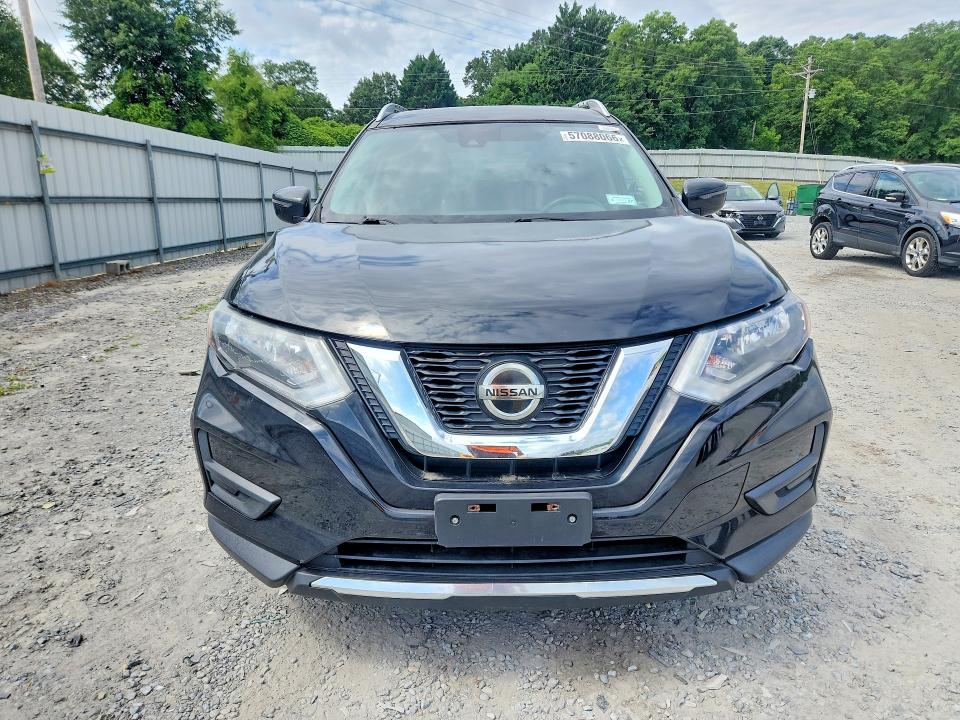2019 Nissan Rogue VIN KNMAT2MV4KP549644 COPART salvage auction — MINOR DENT/SCRATCHES, Ny - Dealer Only Clean Title (P), sold $3,500 on 2026-07-15 (photo 5)