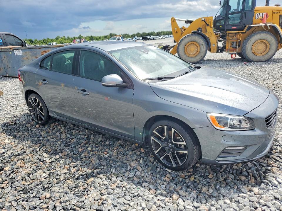 2017 Volvo VIN YV126MFL2H2439792 COPART salvage auction — MINOR DENT/SCRATCHES, Fl - Cert Of Title Slvg Rebuildable, sold $4,250 on 2026-07-10 (photo 4)