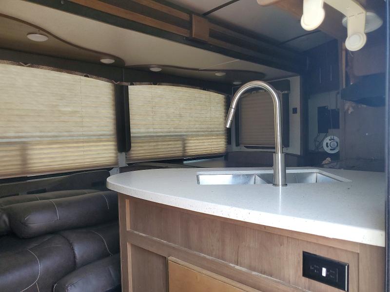 2018 Keystone Cougar VIN 4YDT27S27JV506781 COPART salvage auction — ROOF, TN - SALVAGE CERTIFICATE, sold $4,000 on 2026-07-30 (photo 6)