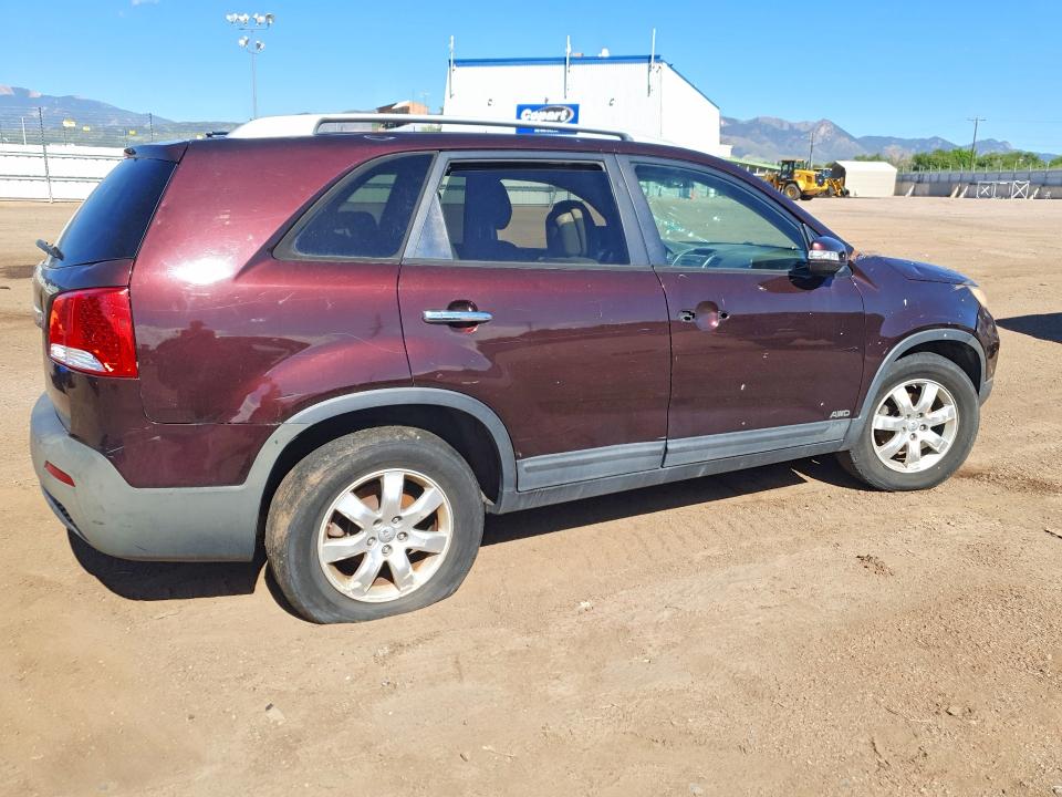 2012 Kia Sorento VIN 5XYKTDA26CG250784 COPART salvage auction — ALL OVER, Co - Dis/Dlr/Exp Only Clean Title, sold $575 on 2026-07-06 (photo 3)