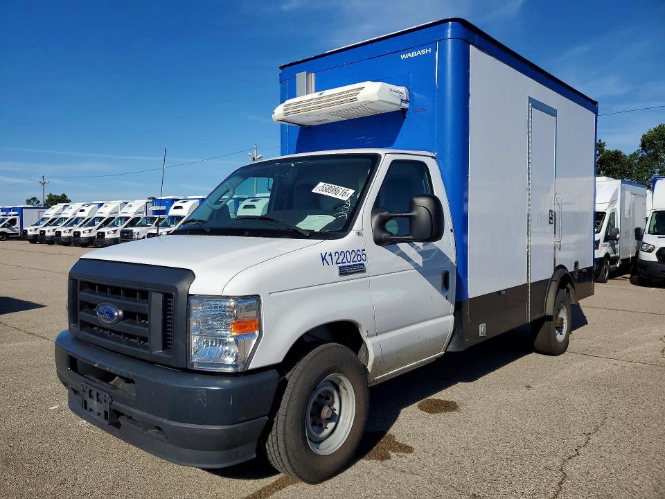 2023 Ford E-350 VIN 1FDWE3FK9PDD32054 COPART salvage auction — MINOR DENT/SCRATCHES, Oh - Certificate Of Title, sold $15,000 on 2026-07-21 (photo 1)