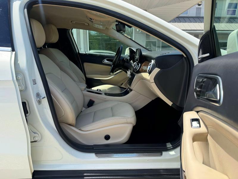 2015 Mercedes-benz Gla-klasse VIN WDCTG4GB0FJ080307 COPART salvage auction — MINOR DENT/SCRATCHES, SC - CERTIFICATE OF TITLE (P), sold $5,000 on 2026-07-10 (photo 5)
