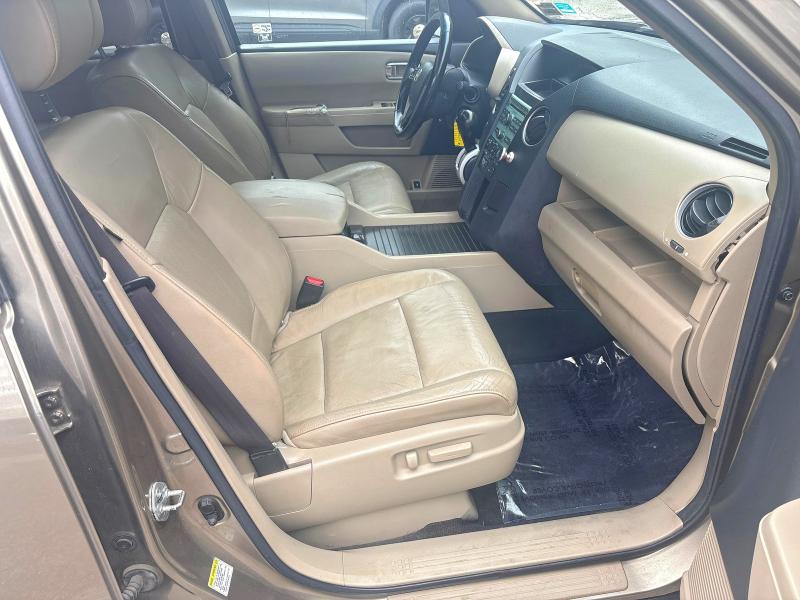 2011 Honda Pilot VIN 5FNYF4H57BB010649 COPART salvage auction — NORMAL WEAR, ME - CERTIFICATE OF TITLE (P), sold $3,350 on 2026-07-02 (photo 5)