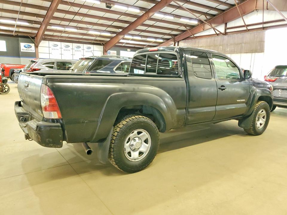 2011 Toyota Tacoma VIN 5TFUX4EN5BX006489 COPART salvage auction — MINOR DENT/SCRATCHES, Vt - Certificate Of Title (P), sold $6,300 on 2026-07-30 (photo 3)