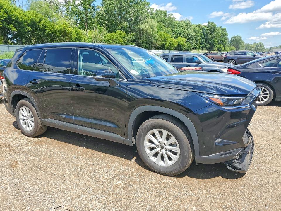 2026 Toyota Highlander VIN 5TDAAAB55TS124542 COPART salvage auction — FRONT END, Ny - Dealer Only Clean Title, sold $34,000 on 2026-07-21 (photo 4)