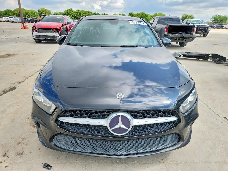 2022 Mercedes-benz A-klasse VIN W1K3G4EB4NJ351334 COPART salvage auction — NORMAL WEAR, Tx - Certificate Of Title (P), sold $10,500 on 2026-07-08 (photo 5)