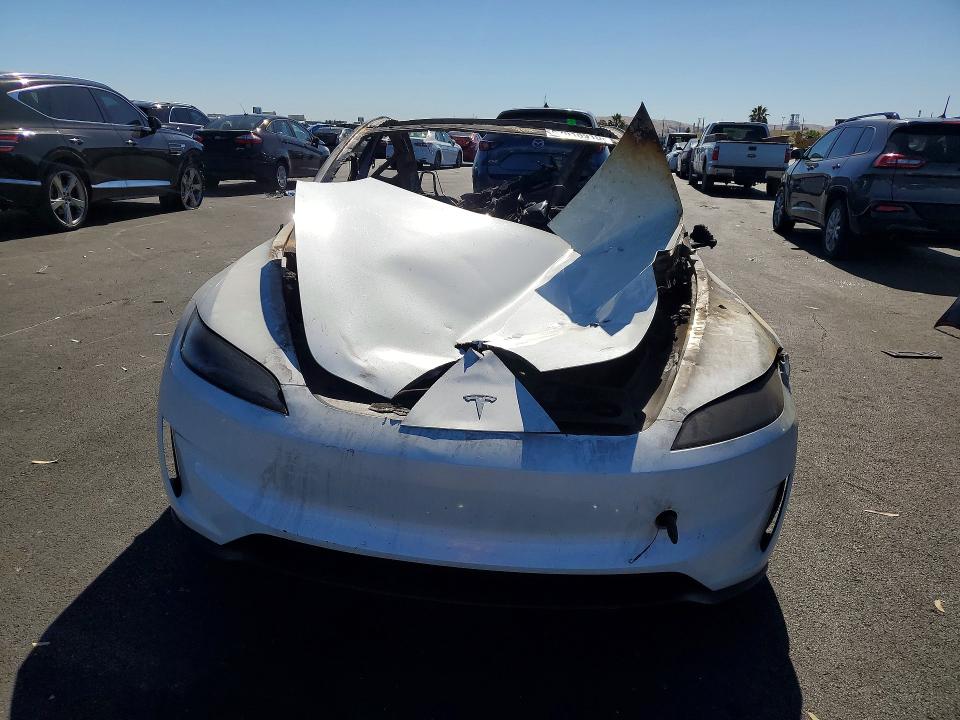 2025 Tesla Model 3 VIN 5YJ3E1ET1SF966501 COPART salvage auction — BURN, CA - NON-REPAIRABLE VEHICLE CERT, sold $150 on 2026-07-20 (photo 5)