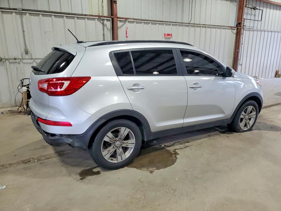 2011 Kia Sportage VIN KNDPB3A27B7059731 COPART salvage auction — REAR END, Va - Cert Of Title - Salvage, sold $1,750 on 2026-07-10 (photo 3)