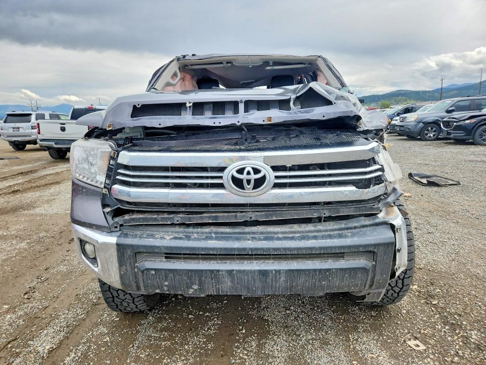 2017 Toyota Tundra VIN 5TFUY5F13HX597896 COPART salvage auction — ROLLOVER, Mt - Salvage Certificate Of A Vehic, sold $3,450 on 2026-07-21 (photo 5)