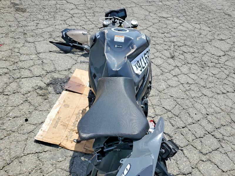 2025 Suzuki Gsx-r750 VIN JS1GR7MA2S7100265 COPART salvage auction — ALL OVER, CA - SALVAGE CERTIFICATE, sold $1,650 on 2026-07-02 (photo 6)