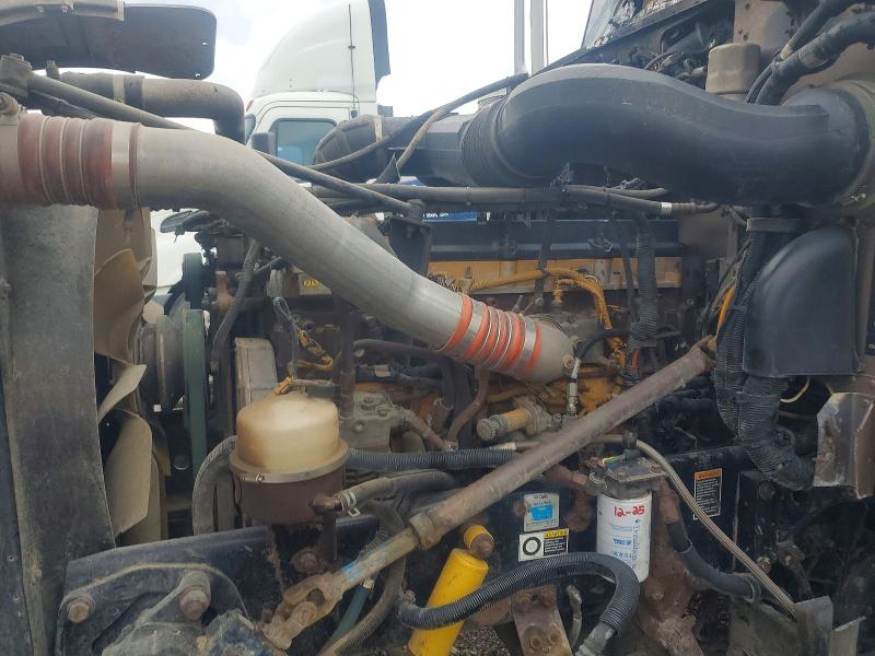 2006 Peterbilt 379 VIN 1XP5DU9X36D893461 COPART salvage auction — INTERIOR BURN, IA - CERT OF TITLE-SALVAGE TITLE, sold $1,400 on 2026-07-10 (photo 7)