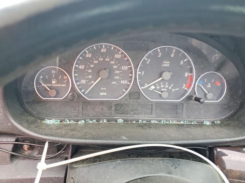 2001 BMW 3er VIN WBABS53431JU82924 COPART salvage auction — FRONT END, AR - CERT OF TITLE-SALVAGE, sold $100 on 2026-08-19 (photo 9)