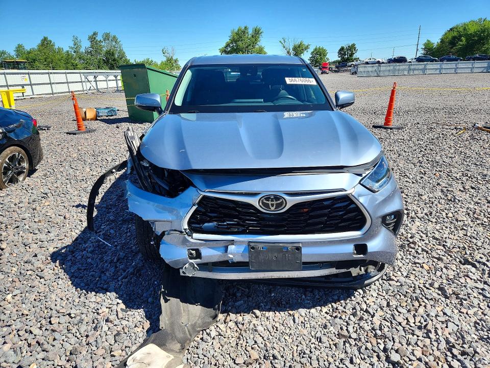 2021 Toyota Highlander VIN 5TDBZRBH8MS070760 COPART salvage auction — FRONT END, IL - SALVAGE CERTIFICATE, sold $9,700 on 2026-07-20 (photo 5)