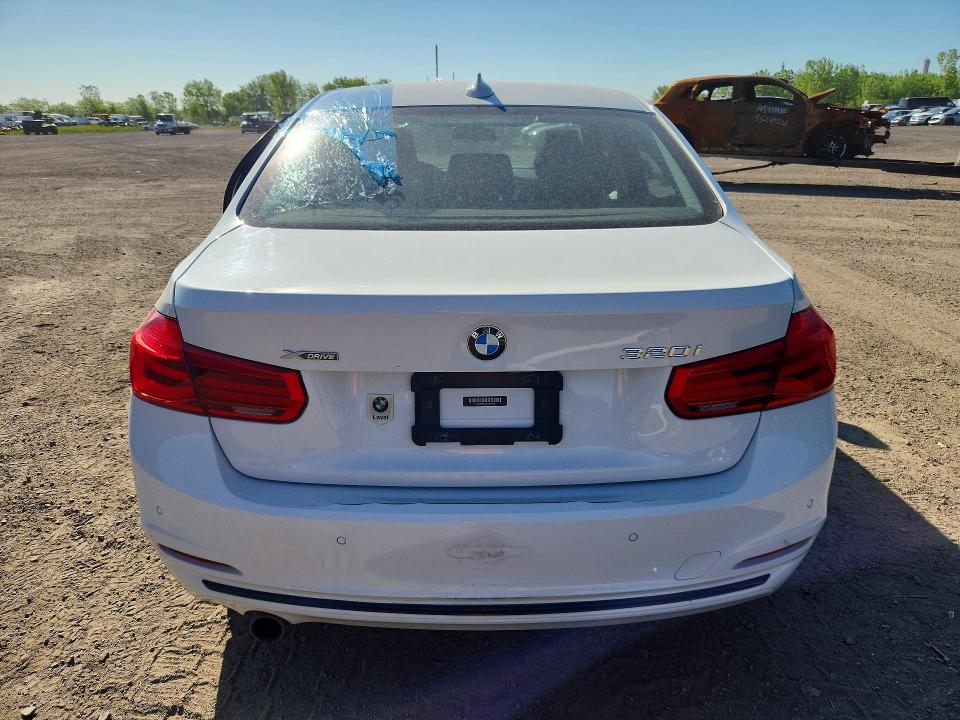 2016 BMW 3er VIN WBA8A3C53GK689729 COPART salvage auction — SIDE, Qc - Gravement Accidente, sold $2,850 on 2026-07-07 (photo 6)