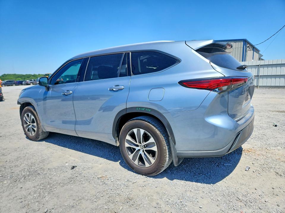 2022 Toyota Highlander VIN 5TDGZRBH9NS196732 COPART salvage auction — FRONT END, Nc - Salvage Certificate Of Title, sold $2,100 on 2026-07-29 (photo 2)