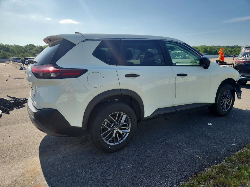 2023 Nissan Rogue sport VIN 5N1BT3AB8PC831025 COPART salvage auction — FRONT END, AZ - CERT OF TITLE- NON REPAIR, sold $1,000 on 2026-07-27 (photo 3)