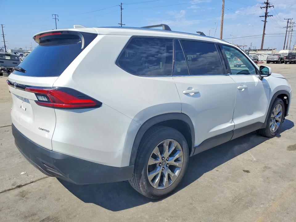 2024 Toyota Highlander VIN 5TDAAAB50RS069250 COPART salvage auction — ROOF, Ca - Salvage Certificate, sold $24,600 on 2026-07-09 (photo 3)